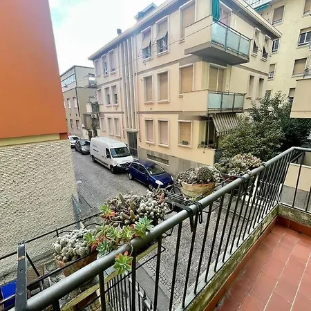 Easy House Centro * Парма